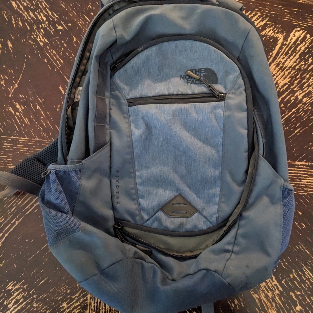 North face pivoter